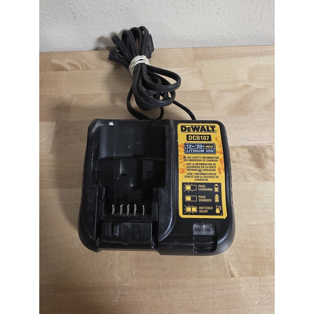 Dewalt Battery‎ Charger, 12V & 20V Max Li-Ion DCB107 Tested Working